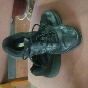 New balance shoes